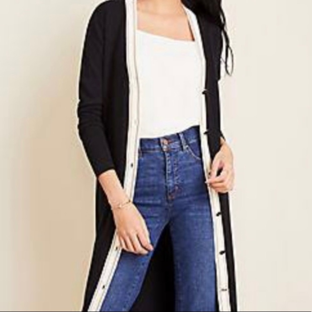 NWT ANNE TAYLOR CARDIGAN